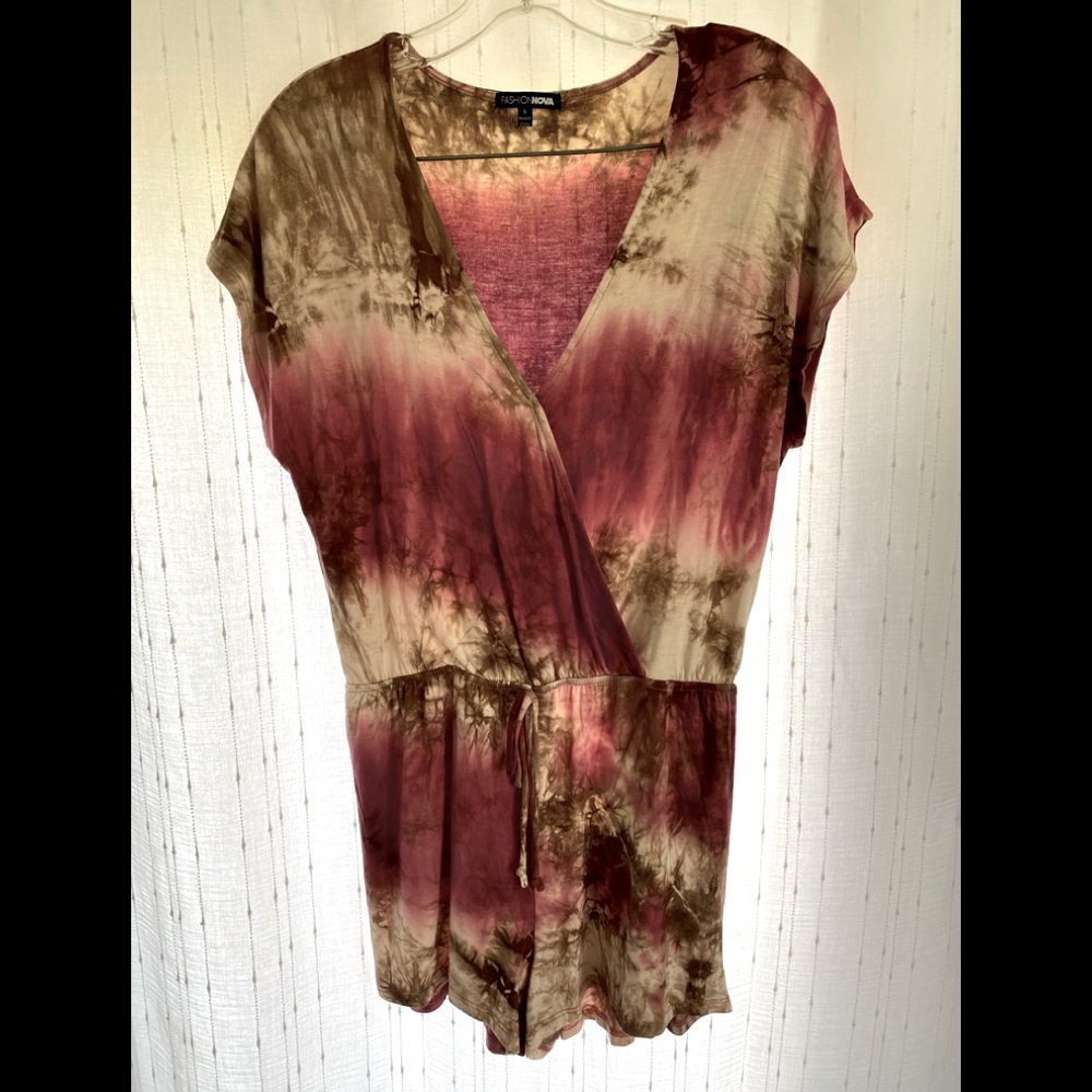 Tie-dye Fashion nova romper size S